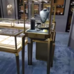 Customizable Gold Jewelry Display Cabinet Circular Curved Glass LED Iron Showcase for Retail Store Shopping Mall photo review