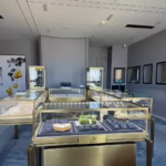 Customizable Gold Jewelry Display Cabinet Circular Curved Glass LED Iron Showcase for Retail Store Shopping Mall photo review